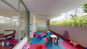 Image 22 - 883735